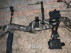 2021 Bear Compound Bow Right handed Draw, adjustable draw length and weight