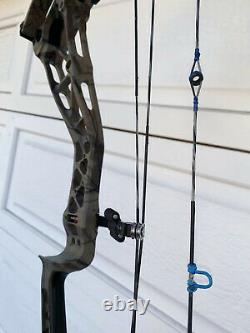#70 Bowtech Revolt Hunting Bow, RH, Country Root Camo, Excellent+++