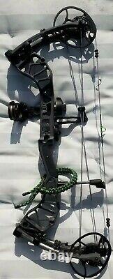 Bear Archery Divergent Iron Gray Right Hand HUNTING Bow 70# HUNTING PACKAGE
