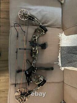 Bear Archery Paradox Compound Bow Complete Set