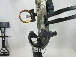 Bear BR33 RH 55-70 # Compound Bow 27-32 Xtra Camo Ultimate Hunting Package