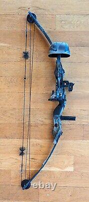 Bear Black Bear Compound Bow 65lbs. 30 Draw, 36 String, Sight+Quiver included