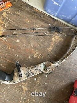 Bear Camo Compound Bow Hunting Vintage