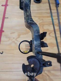 Bear Charge Compound Bow with Arrows