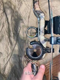 Bear compound bow right hand