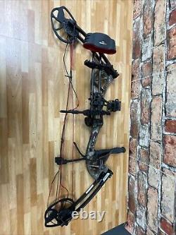 Blackout Intrigue XS Compound Bow 70# Right Hand / Camo