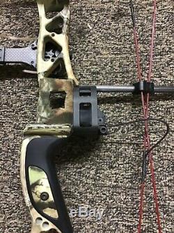 Bowtech Assasin Right Hand Ready to Hunt package 2