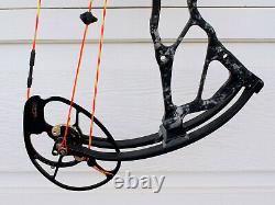 Bowtech BT-X 31 RH, Speedy Hunting Bow, New #60 Limbs, Cams, String
