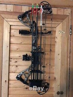 Bowtech Destroyer 350-70#(29draw)-(r-handed)loaded-used-good Cond. Fast Shipping
