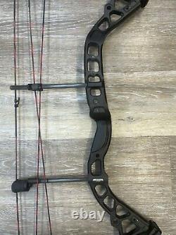 Bowtech Fuel Compound Hunting Bow 18 to 30 RH 30# to 70# Black used
