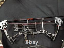 Bowtech Fuel Compound Hunting Bow 30 RH 30# to 70# Black Tons of ACC