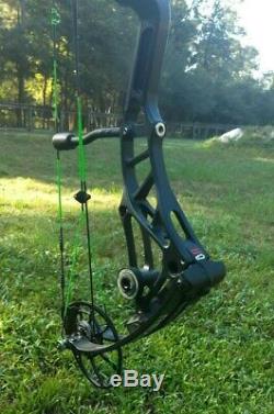 Bowtech Realm X 33 RH 3D, Hunting, target, 29dl 60# Black Awesome Bow