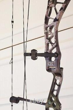 Bowtech Revolt #50-60 / 26-31 Hunting Bow, Used