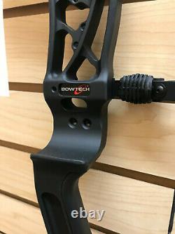 Bowtech Solution Hunting Bow Black 25 30 Lgth 70lb Wght