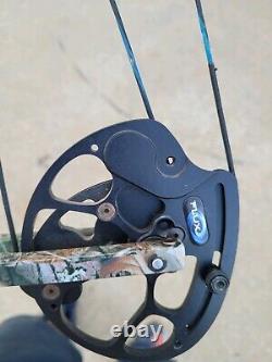Compound bow right hand. G5 quest drive 2011. Super fast and accurate