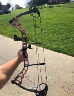 Diamond by Bowtech Hunting bow starter kit- full size and adjustable weight