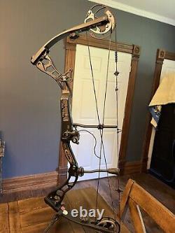 Elite Hunter 2012 compound bow LH