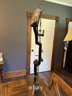 Elite Hunter 2012 compound bow LH