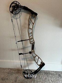 Elite Terrain compound bow, Right Handed, 55-70lbs, in excellent condition