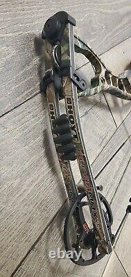 Hoyt Alphamax 32 hunting bow, 60-70 pound right handed, #3 cam