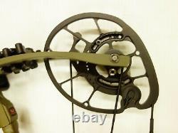 Hoyt Bow Carbon RX-5 Right Hand 70# 28.5-30 Wilderness