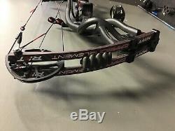 Hoyt Carbon Element Right Handed 29 60-70 lbs 30 black with red accents 3
