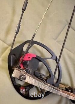Hoyt Carbon Spyder 30 RH Compound Bow LOADED, NEW STRINGS, AND SHOP TUNED
