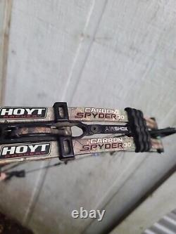 Hoyt Carbon Spyder 30 right hand 28.5 Draw length 60-70 Limbs