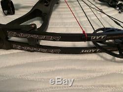 Hoyt Charger Hunting Bow RH 70# 28inDL CBE VaporTrail Scott Release