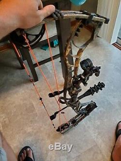 Hoyt Faktor 30 Archery Bow Compound Realtree Camo Hunting RH 28-30 60 70