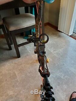 Hoyt Faktor 30 Archery Bow Compound Realtree Camo Hunting RH 28-30 60 70