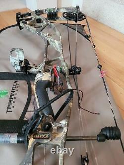 Hoyt Hyperforce 24.5-28in, 60-70lb Ready to Hunt! Sight, Stabilizer, rest, etc