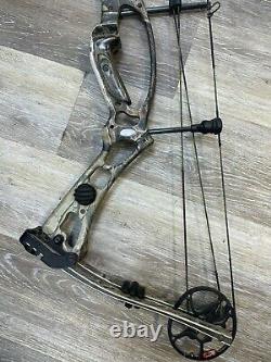 Hoyt Katera Compound Hunting Bow 29 RH 60# to 70# Realtree