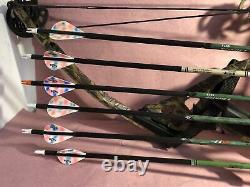 Hoyt Magnatec Intruder Right Handed RH 28.5-32 60-70 lbs. Bow Hunting Archery