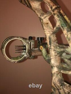 Hoyt Maxxis 31. Complete Hunting Set Up. Right Handed, 27.0 draw length, 70Lb