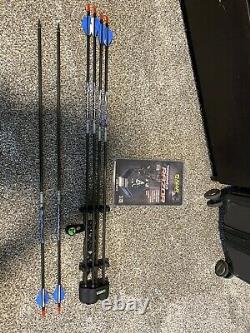 Hoyt PowerMax 60-70lb, 26.5-31 Draw with accessories