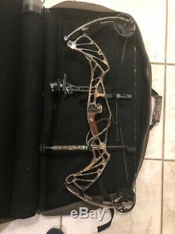 Hoyt Pro defiant hunting compound bow fully kitted, sighted, case included
