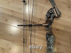 Left Handed FRED BEAR TRX 300 Compound Bow Hunting Team Realtree Great Condition