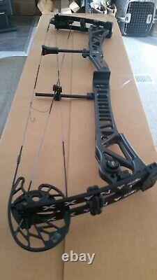Martin Anax 3D Target Hunting Compound Bow Right Hand 60 65 Lbs