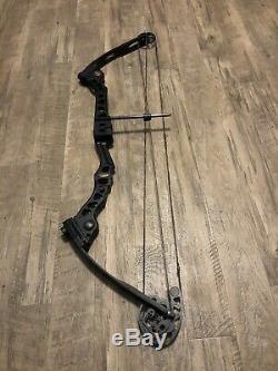 Mathews Conquest 4 Black Hunting/Target Compound Bow Left Handed