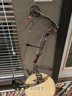 Mathews Heli-m compound bow 70 Lb Pull 30 Draw Great Condition Ready To Hunt