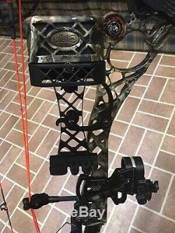 Mathews No Cam HTR RH Ready to Hunt Package Lost Camo. Nice