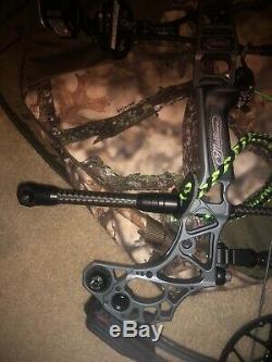 Mathews Triax Right Handed 29 Inch 60-70 LB Bow Stone Loaded Ready To Hunt