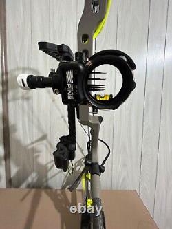 Mathews V3X 29 with extras! (60-70lbs, 25.5-30 Draw) Color Granite