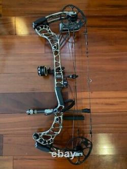 Mathews Vertix Compound Hunting Bow loaded with accessories & arrows