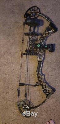 Mathews monster chill r bow with 6 arrows Hunting ready