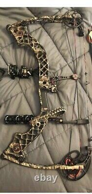 Mathews z7 Extreme R/H 30 Draw 70 Pound Pull Great Condition Ready To Hunt