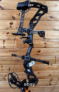 NEW Elite Carbon Era, RH, 70# Black Hunting Bow BOW OF THE YEAR in full PACKAGE