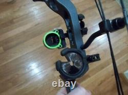 NEW PSE STINGER EXTREME COMPOUND BOW with case & black gold sight