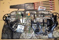 New 2019 Bear Archery Species Compound Bow 70# Realtree EDGE Camo HUNT PACKAGE